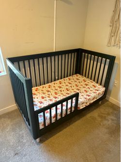 Convertible crib for sale