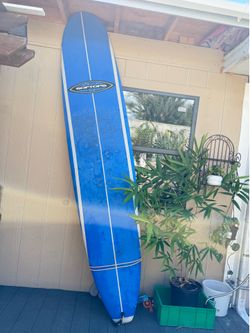 9’6 long surf board