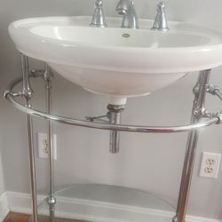 Vintage Bathroom Vanity With Faucet 