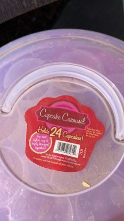 24   Cupcake carrier