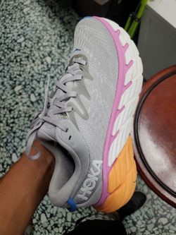 HOKA SHOES.Usados en buenas condiciones. Good condition. Size 8