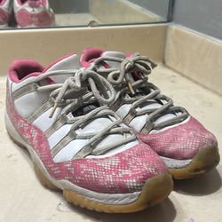 Air Jordan 11s Retro Low Pink Snakeskin Size 11