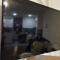 40" Samsung Smart TV - Like New