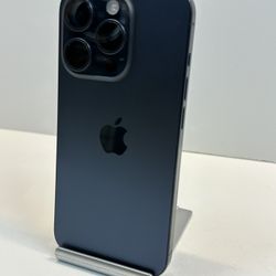 Apple iPhone 15 PRO 128gb. ( Fully Unlocked )