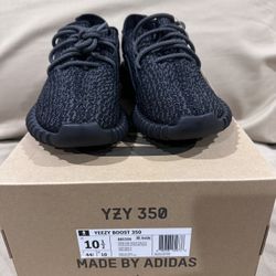 Yeezy 350 Pirate Black 