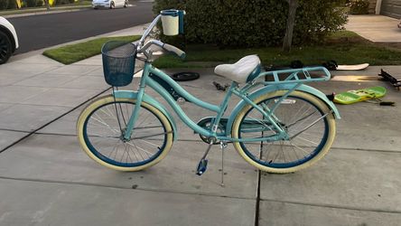 Huffy beach cruiser 24”