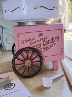 Cotton candy machine