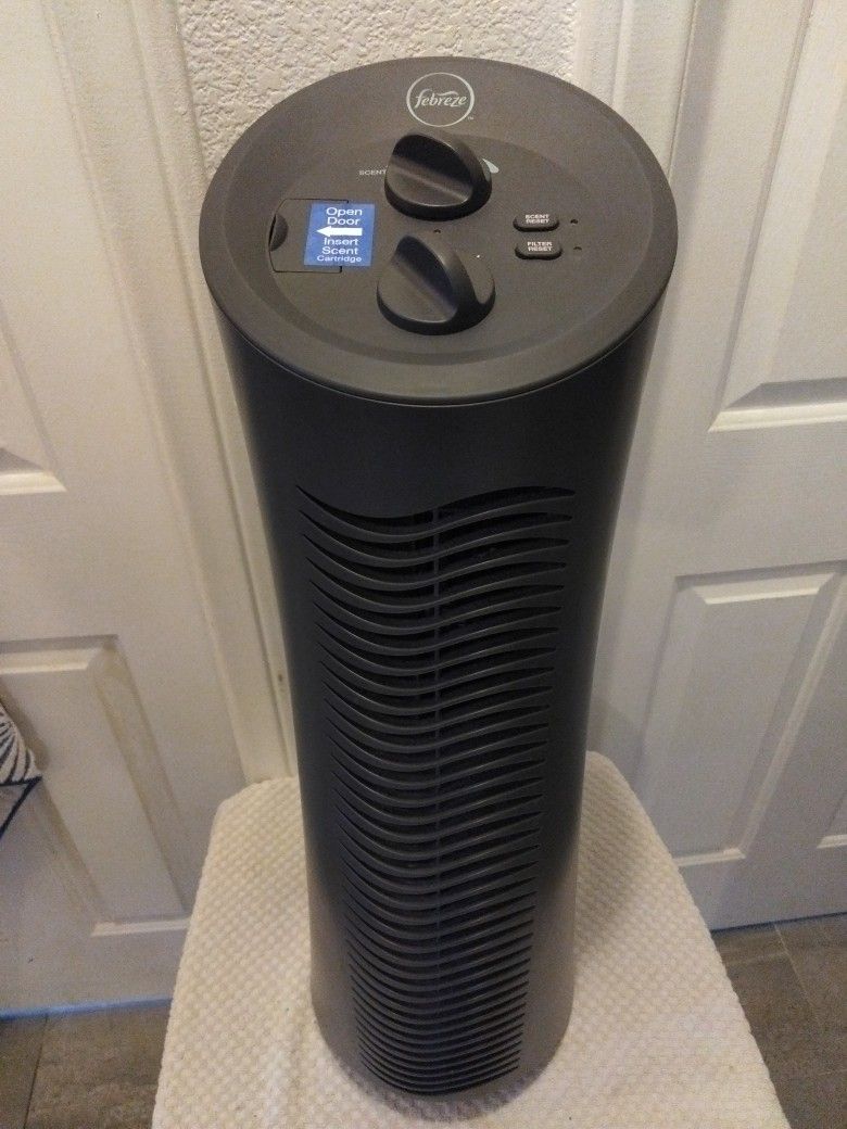 FEBREZE TOWER AIR PURIFIER - WORKS AMAZING! LIKE NEW