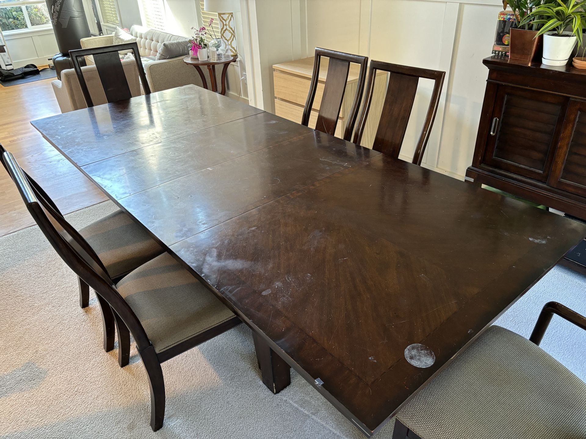 Free Dining Table and Chairs / Buffet Table 