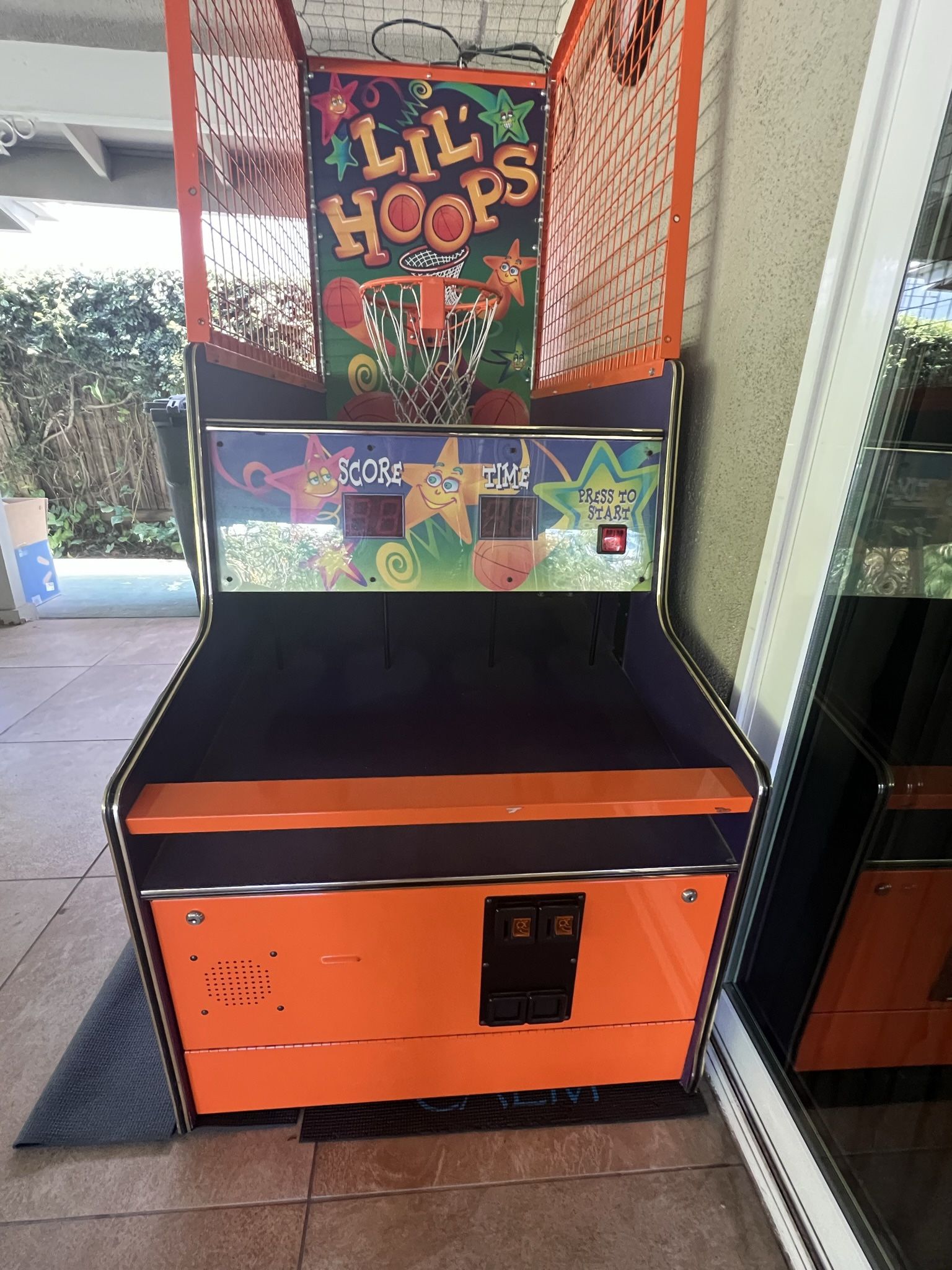 Lil Hoops Arcade Basketball Game