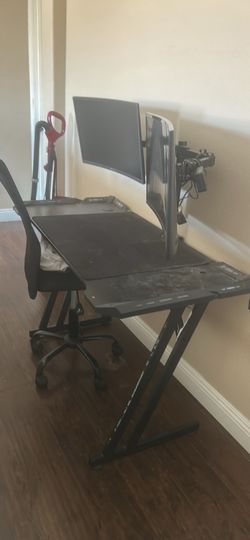 Gaming desk and chair (ONLY)