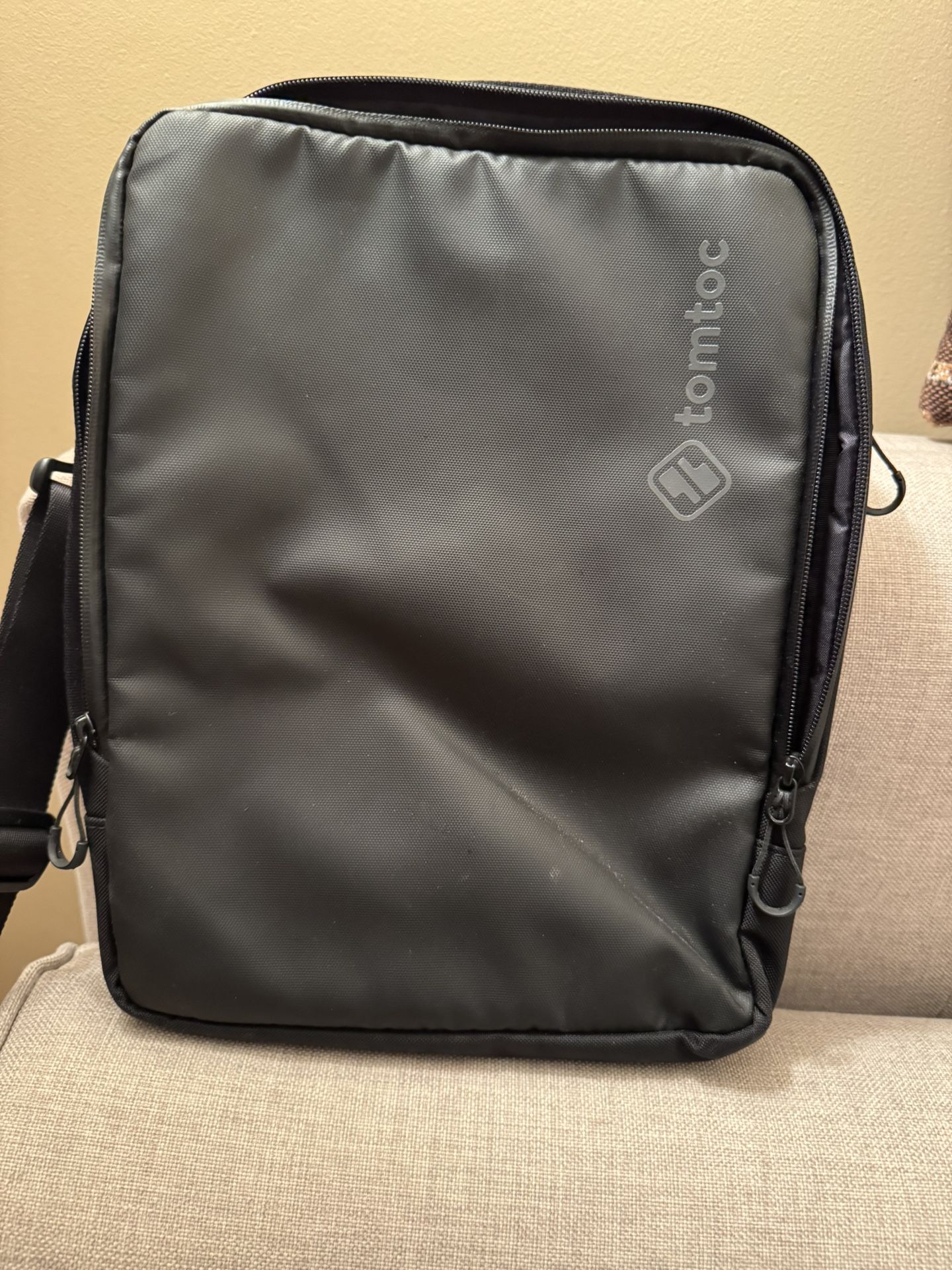 Tom Toc Computer Bag