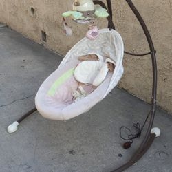 Baby Swing Musical