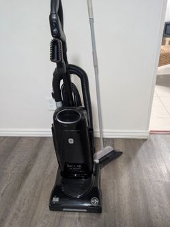 Excellent Condition Riccar R25D.2 Deluxe Upright Vacuum - Barely Used