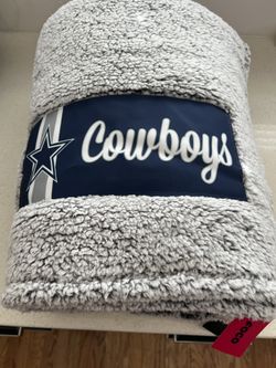 Dallas Cowboys Frosty Fleece Blanket