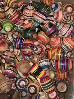 New Spinning Top's With String Real Wood