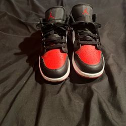 Jordan 1 Low Bred Toe Size 7