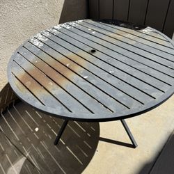Free Metal Patio Table
