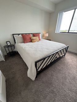 King size metal bed with mattress