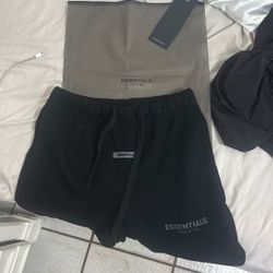 essentials short 