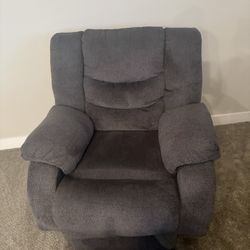 Gray Fabric Manual Recliner Chair (Ashley Furniture)