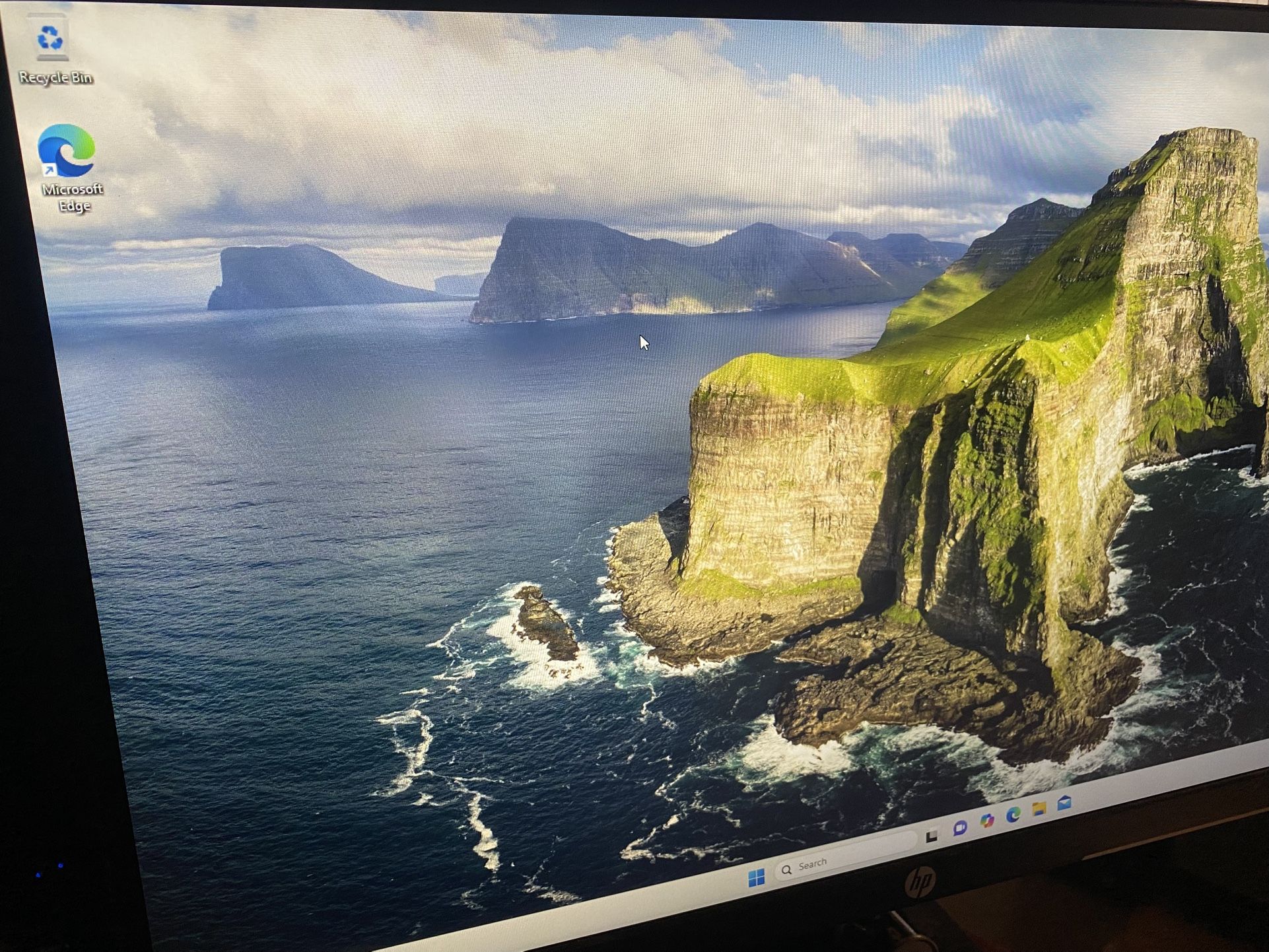 Asus Budget Gaming Pc w/Keyboard,Mouse and Power cable