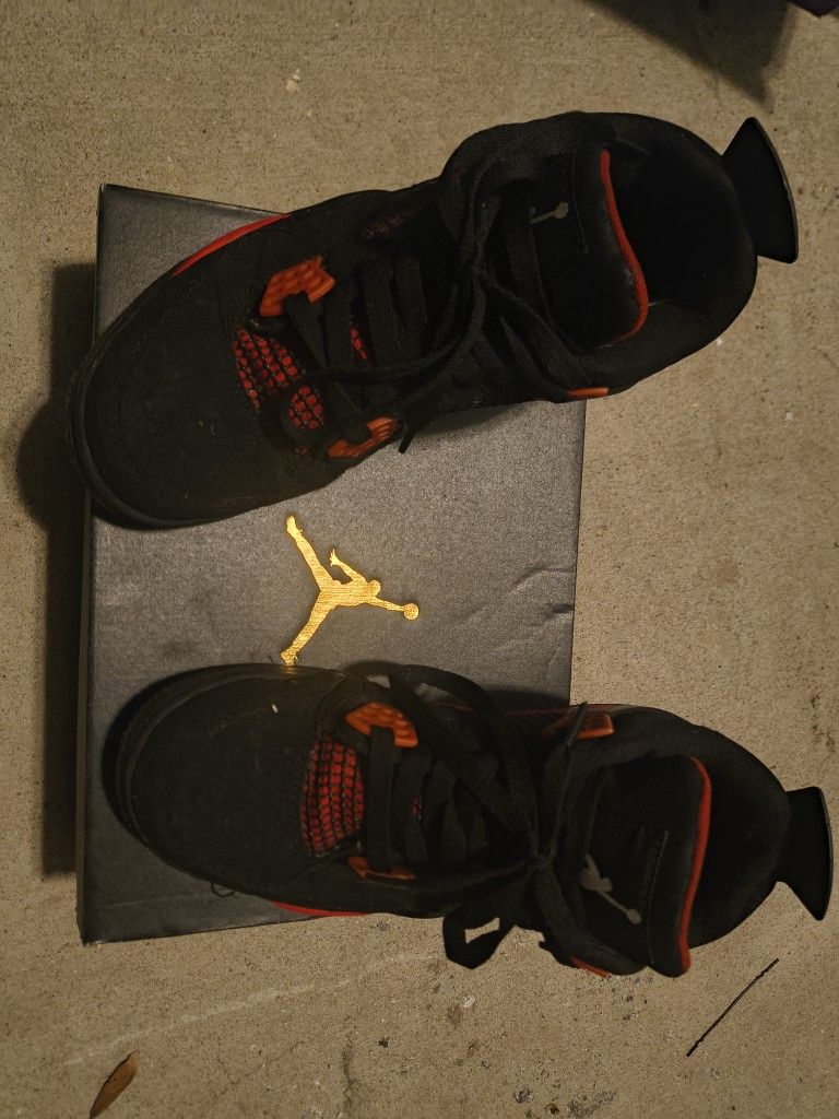 Air Jordan 4