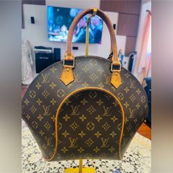 Louis Vuitton Brown Monogram Shoulder Bag with COA