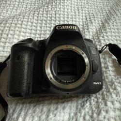 Canon EOS 7D Mark II