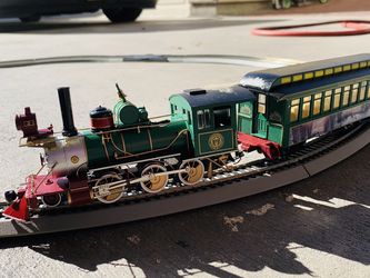 Thomas Kinkade Train Set