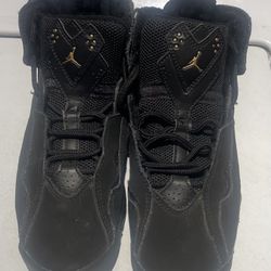 Jordan True Flight Black Metallic Gold (GS) Size 4 Youth 