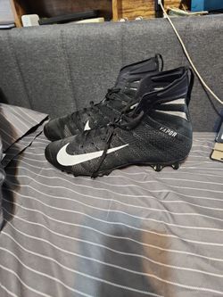 Nike Vapor Untouchable 3 Elite Football Cleats A03006-010 Size 12.5