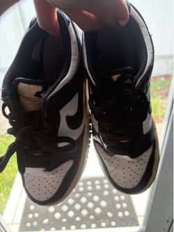 Nike panda dunks shoes