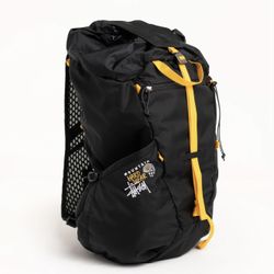 STÜSSY & MOUNTAIN HARDWEAR UL™ 20 BACKPACK