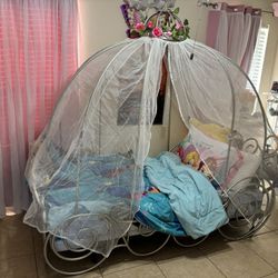 Cinderella Bed 