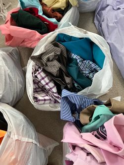 Tons of really nice Men’s dress shirts