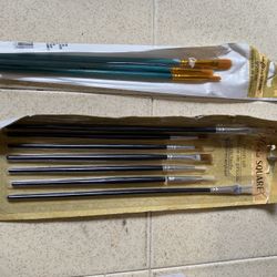 2 Sets Of Crafters Square Brush Sets $10