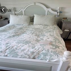 Queen Size Bed Frame!Delivery Available!