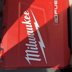 Milwaukee Charger