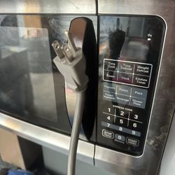 Magic Chef Microwave 