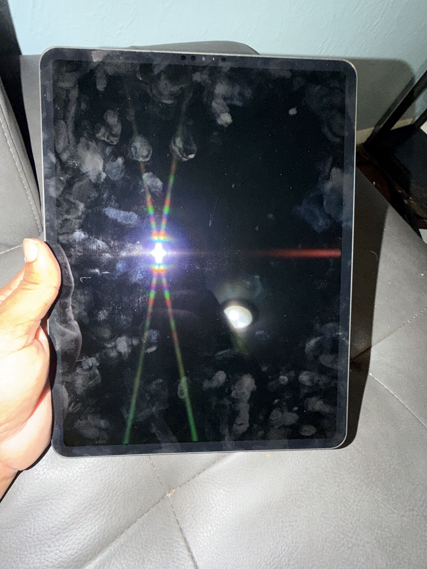 IPAD PRO 5th generation 12.9inch 256GB WiFi cellular AT&T only 700