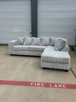 Brand New Fluffy Grey Sectional Couch Delivery Available 🚚