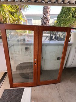 Dobble swig door