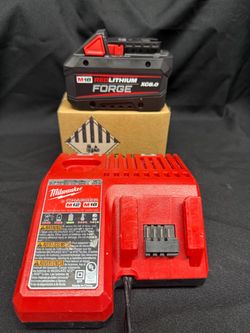Milwaukee battery 8.0 forge new , with charger