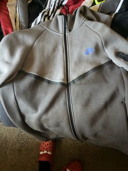 Nike tech