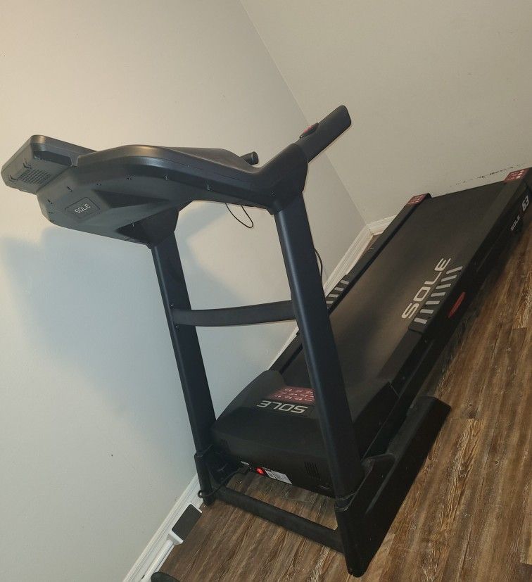 Sole F63 Treadmill