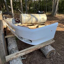 1(contact info removed) Volvo VNL Truck Bumper And Faring 