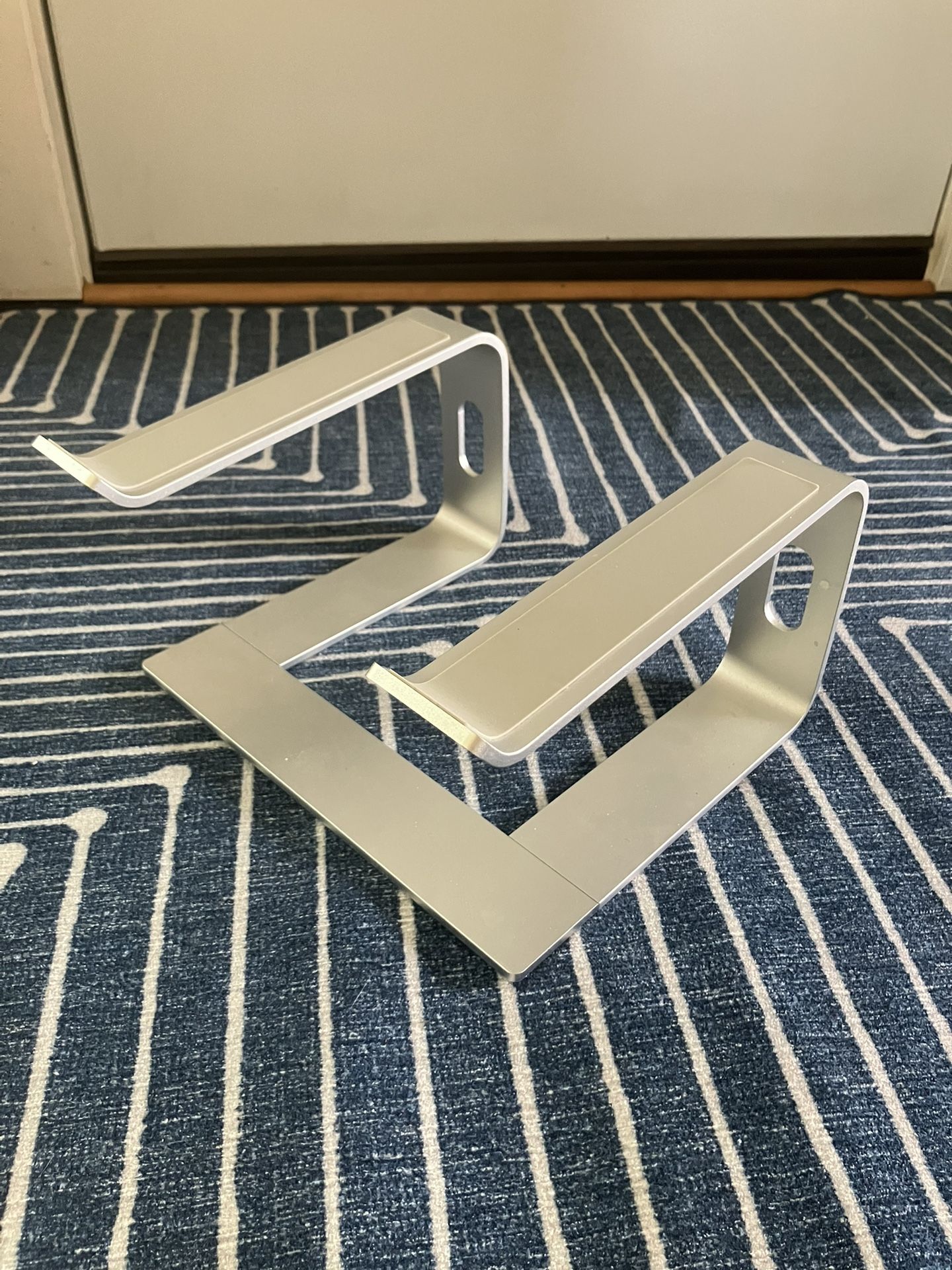 Aluminum Laptop Stand