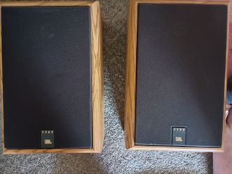 JBL 2500 bookshelf speakers