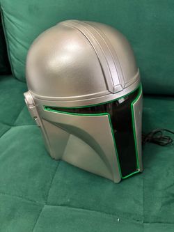 Mandalorian Helmet with lights halloween